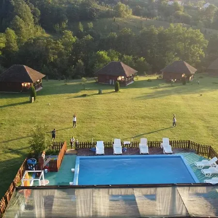Etno Village Gostoljublje Tatil parkı *